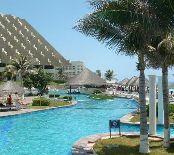 Cancun Vacation Image